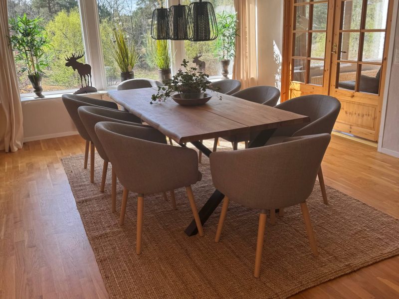 Eßzimmer - Dining Room